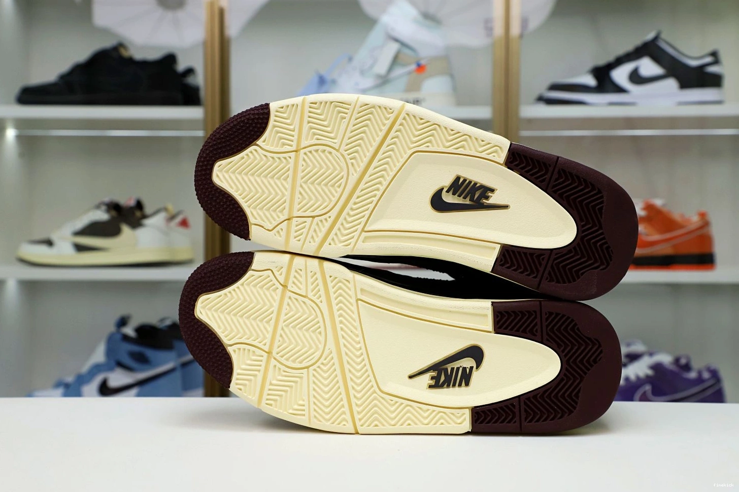 4 JORDAN AIR AM 0805